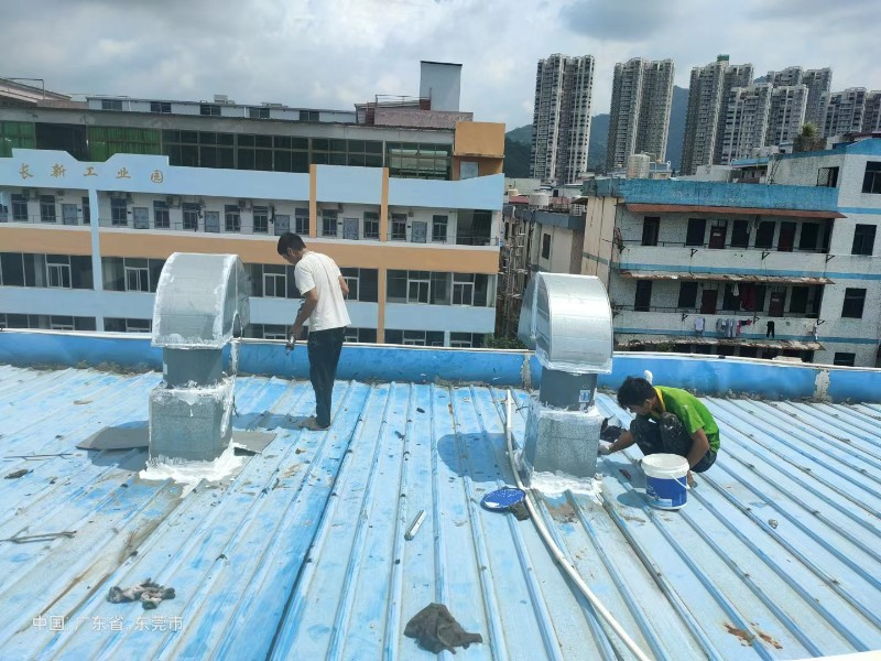 平桥钢结构屋面涂料维修方法